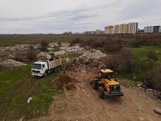 Более 200 тонн мусора канала Нура-Есиль убрали в Астане