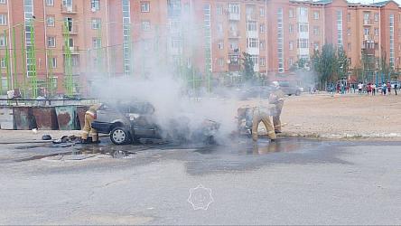 Огонь полностью уничтожил автомобиль в Кызылорде
