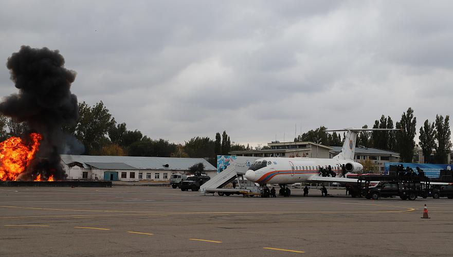 Антитеррористическое учение провели спецслужбы в аэропорту Алматы